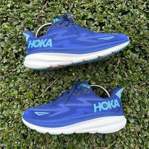 Hoka One One Clifton 9 Womens 9.5 B Shoes Blue Sneaker 1127896 BBES Running